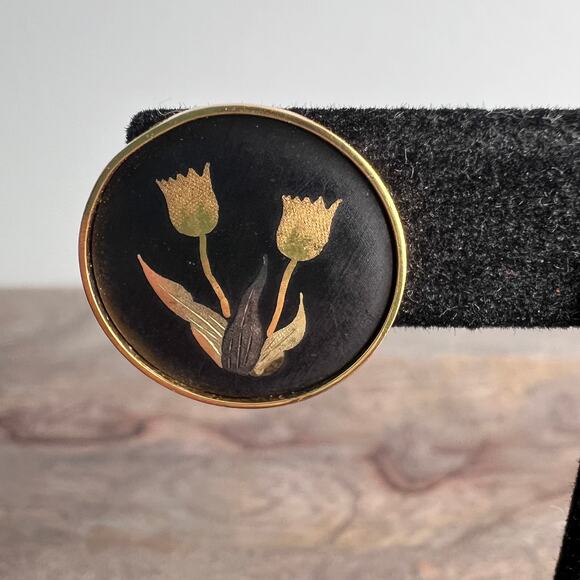 Vintage Amita Signed Black and Gold Damascene Tulip Screw back earrings - Picture 8 of 9